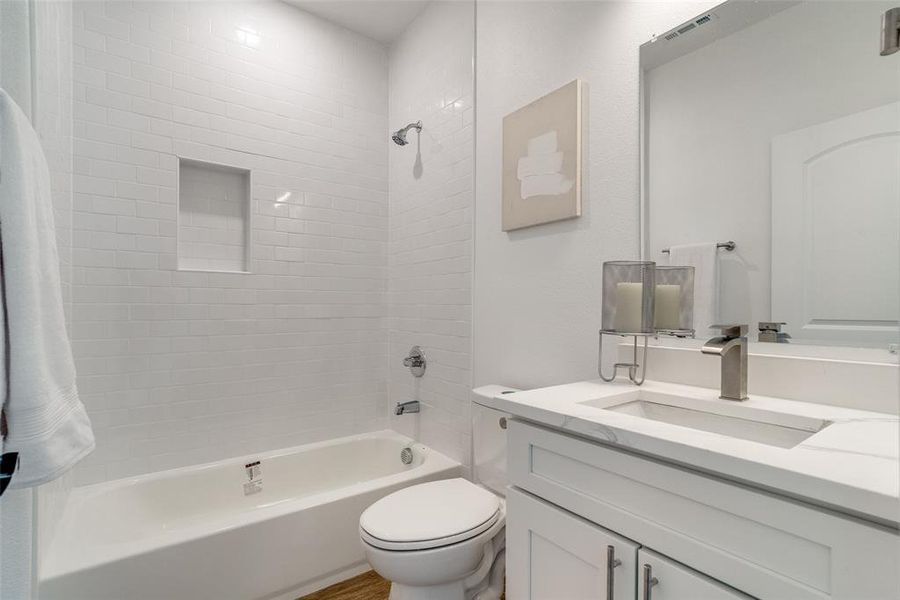 Furnished interior view inside a new home in , Granbury (Image 15).