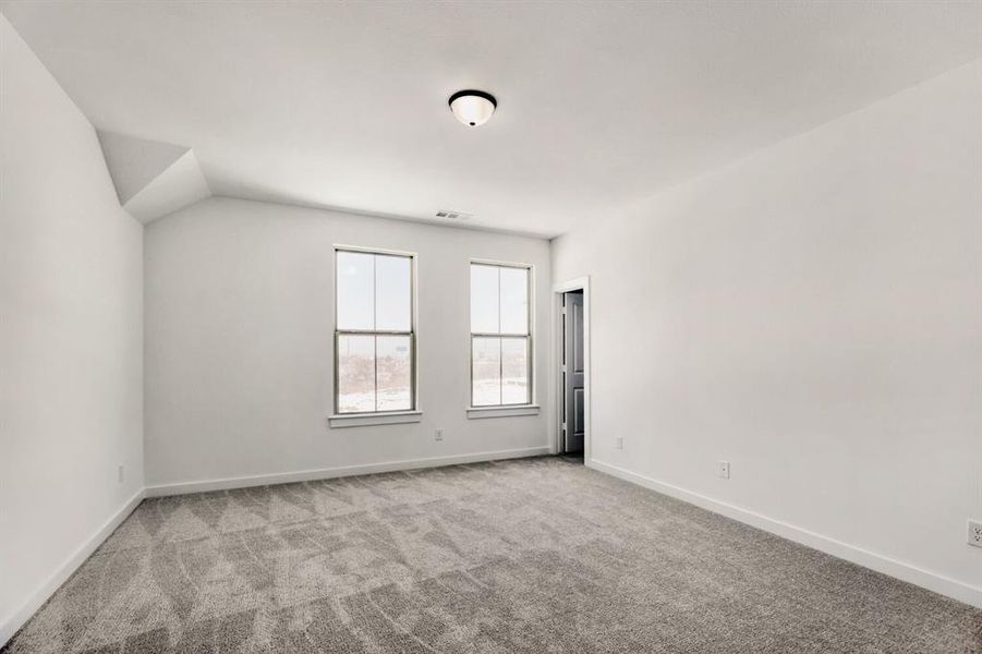 Spacious, unfurnished interior of a new home in Castle Hills Northpointe - Townhomes, Lewisville (Image 33).