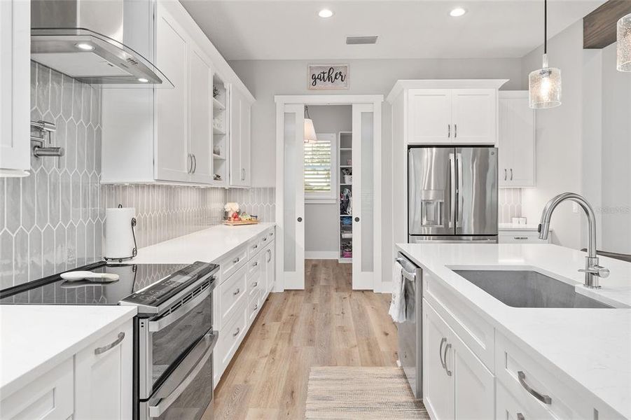 Furnished interior view inside a new home in , Oxford (Image 49).