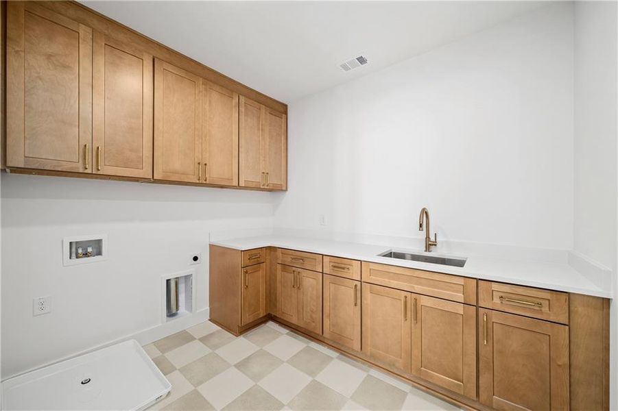 Furnished interior view inside a new home in Echo at Crabapple, Milton (Image 38).