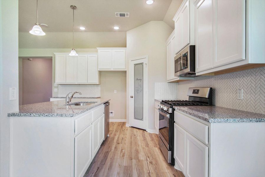 Furnished interior view inside a new home in Columbia Lakes, West Columbia (Image 4). Furnished interior view inside a new home in Columbia Lakes, West Columbia (Image 4).