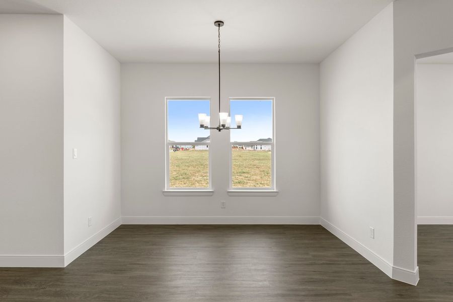 Spacious, unfurnished interior of a new home in Lily Creek at Sutton Fields, Aubrey (Image 22).