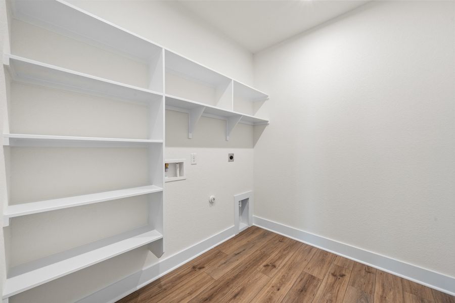 Spacious, unfurnished interior of a new home in North Point, Temple (Image 8).
