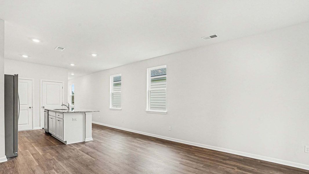 Spacious, unfurnished interior of a new home in Southshore Bay, Sunset Beach (Image 9).