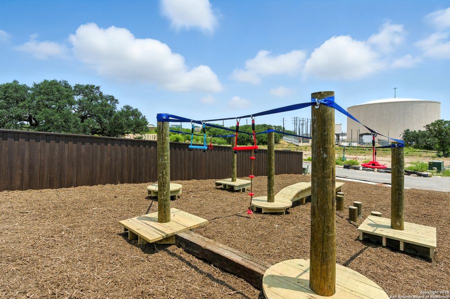 Community amenities in Centero at Stone Oak, San Antonio (Image 23). Community amenities in Centero at Stone Oak, San Antonio (Image 23).