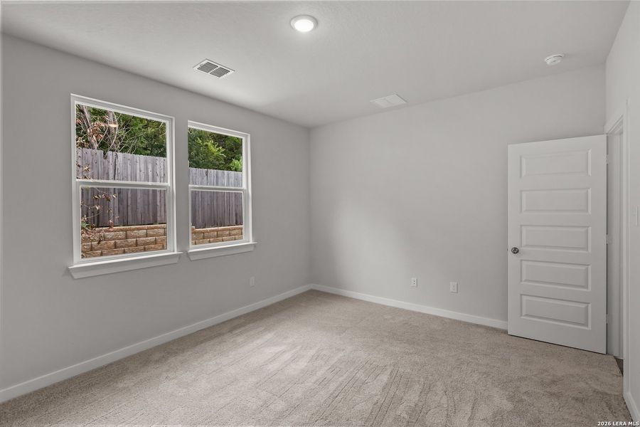 Spacious, unfurnished interior of a new home in Rosemont Hill, San Antonio (Image 16). Spacious, unfurnished interior of a new home in Rosemont Hill, San Antonio (Image 16).