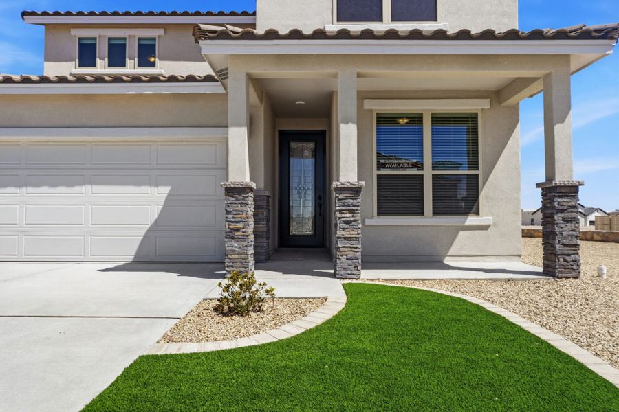 Exterior details and patio area of a home in Emerald Estates, Horizon City (Image 3).
