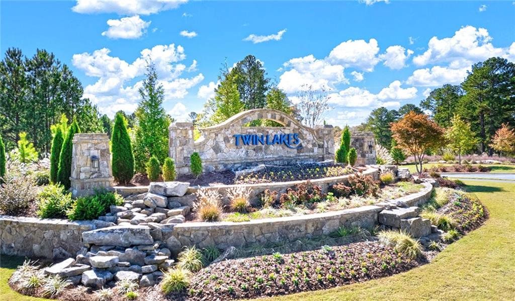 Image 36 of a home in Twin Lakes.