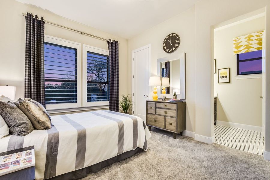 Representative furnished interior of a home built from the Siena II by Giddens Homes in Clearwater Ranch, Liberty Hill (Image 12).