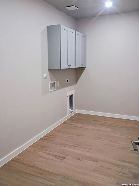 Spacious, unfurnished interior of a new home in , San Antonio (Image 23). Spacious, unfurnished interior of a new home in , San Antonio (Image 23).