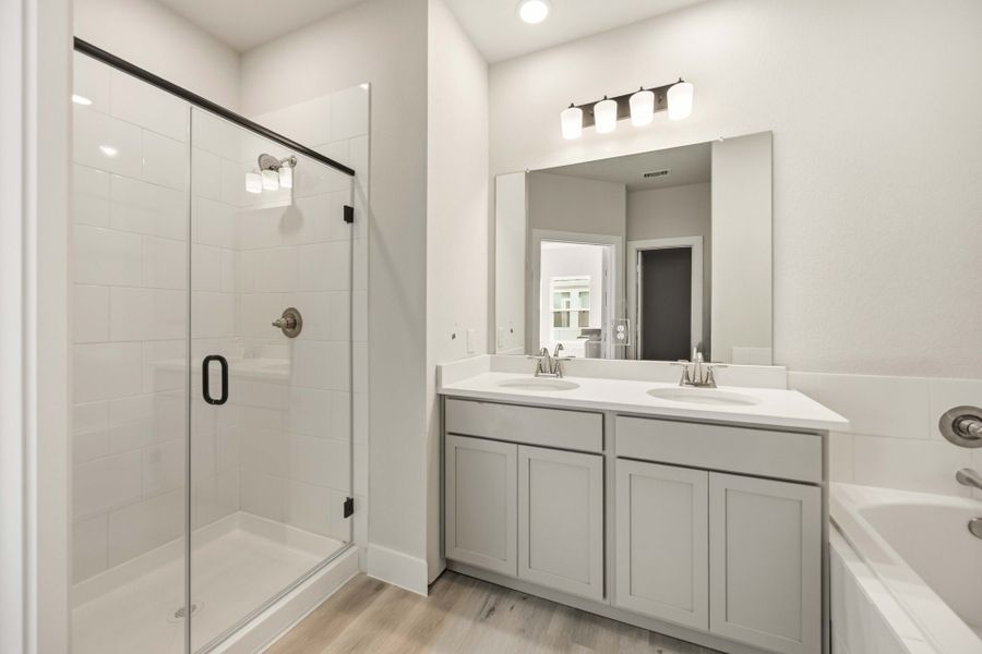 13219 Retiro Dr - Picasso - Primary Bathroom