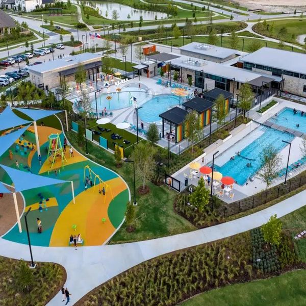 Community amenities in Bridgeland, Cypress (Image 38).
