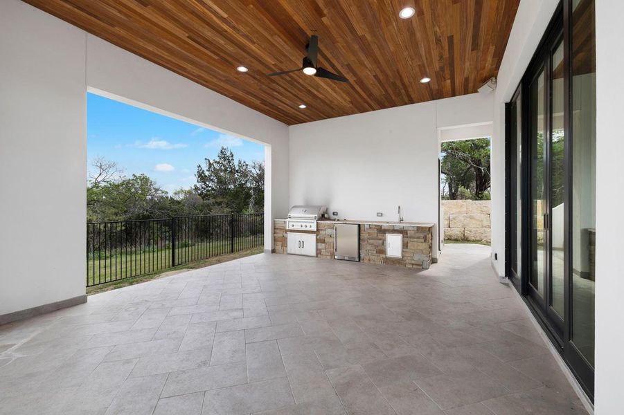 Outdoor kitchen