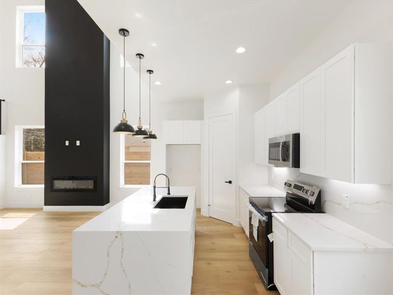 Furnished interior view inside a new home in , Dallas (Image 7).