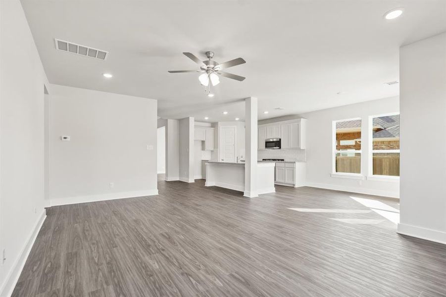 Spacious, unfurnished interior of a new home in , Garland (Image 15).