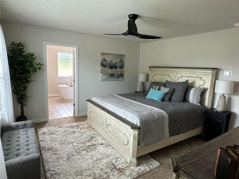 Furnished interior view inside a new home in Creekbend Overlook, South Fulton (Image 7).