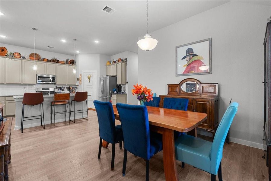 Furnished interior view inside a new home in Mustang Crossing, Alvin (Image 11).