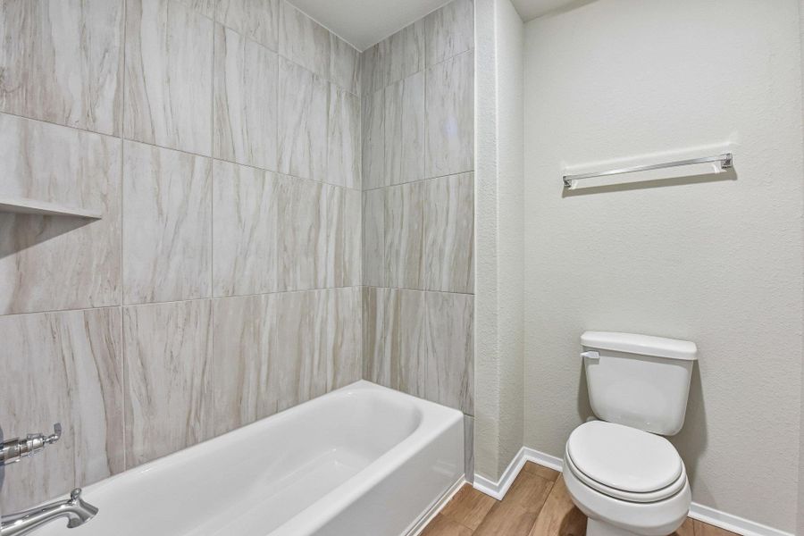 Furnished interior view inside a new home in Edgebrooke, Pflugerville (Image 6).