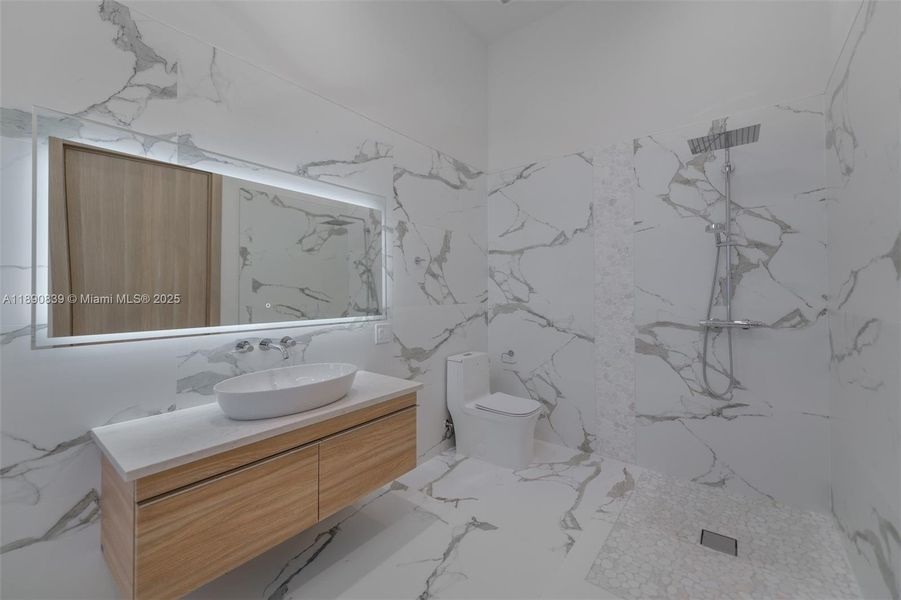 Furnished interior view inside a new home in , Hallandale Beach (Image 13).