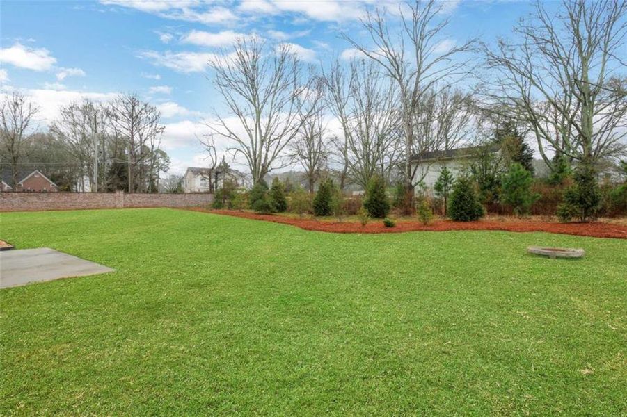 Natural landscape and outdoor views near Graystone Village in Grayson (Image 20). Natural landscape and outdoor views near Graystone Village in Grayson (Image 20).