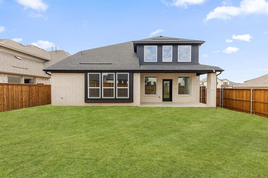 With a fenced back yard and covered patio, the entire family can enjoy the great outdoors when you call this wonderful home your own! With a fenced back yard and covered patio, the entire family can enjoy the great outdoors when you call this wonderful home your own!