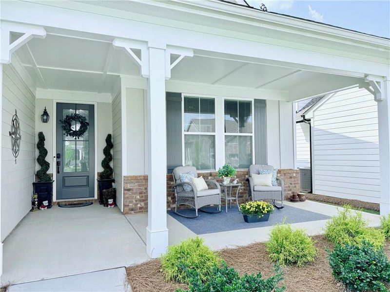 Exterior details and patio area of a home in , Hoschton (Image 23).