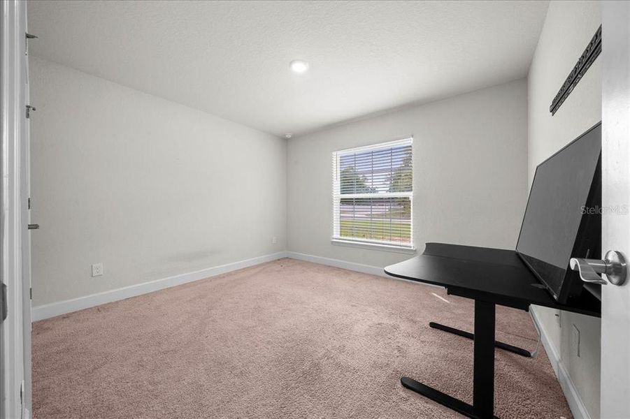 Spacious, unfurnished interior of a new home in , Ocala (Image 20).