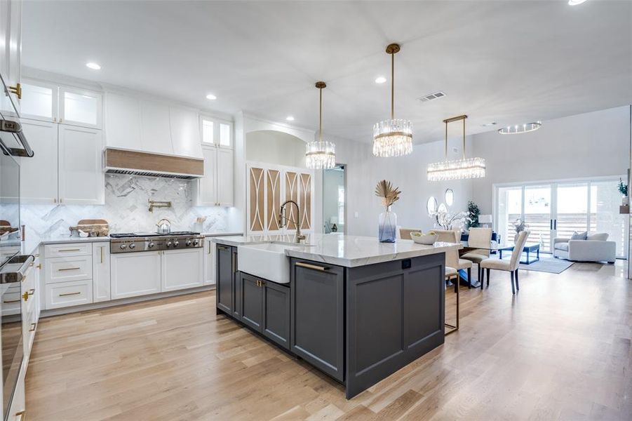 Furnished interior view inside a new home in , Frisco (Image 25).
