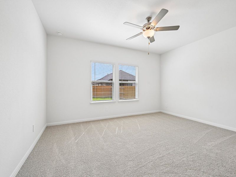 Spacious, unfurnished interior of a new home in Prairie Winds - Reserve Collection, Hutto (Image 12).