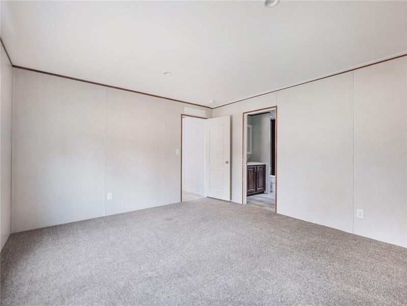 Spacious, unfurnished interior of a new home in , Gainesville (Image 27). Spacious, unfurnished interior of a new home in , Gainesville (Image 27).