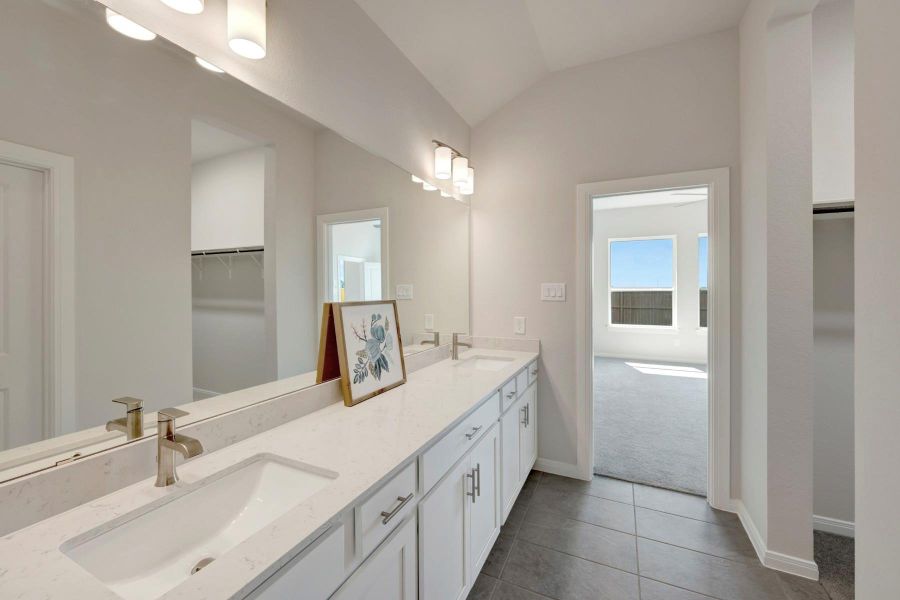 Furnished interior view inside a new home in The Grand Prairie 50’, Hockley (Image 11).