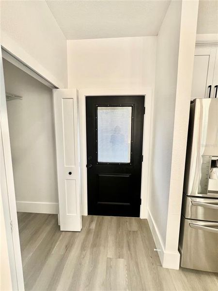 Spacious, unfurnished interior of a new home in , Tampa (Image 54).