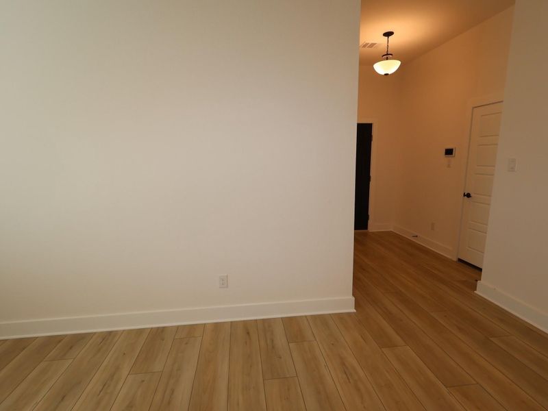 Spacious, unfurnished interior of a new home in Lago Mar, Santa Fe (Image 24).