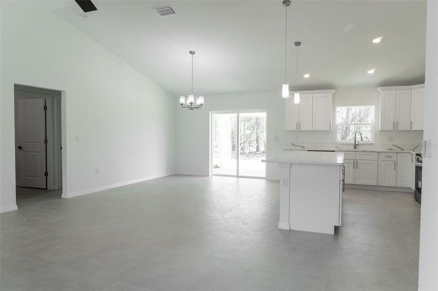 Spacious, unfurnished interior of a new home in , Ocala (Image 17).
