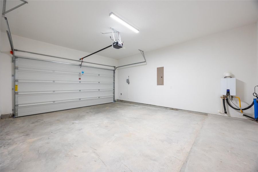 Image 11 of a home in Sunterra. Image 11 of a home in Sunterra.