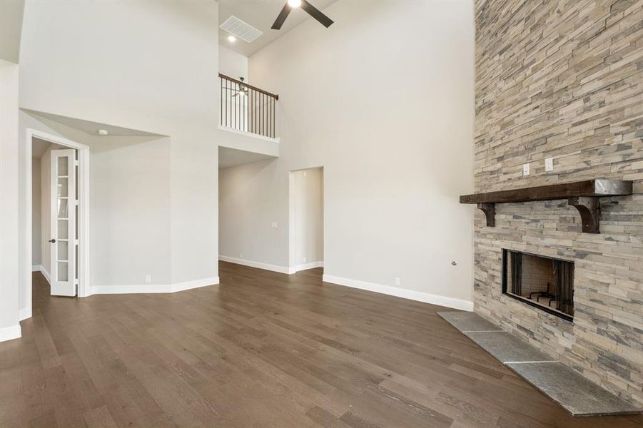 Spacious, unfurnished interior of a new home in Timberbrook 3B-4A, Justin (Image 19).