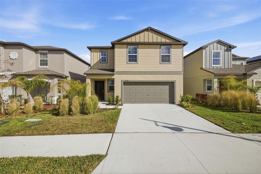 Front exterior of a new home in , Plant City, FL, highlighting curb appeal (Image 25).