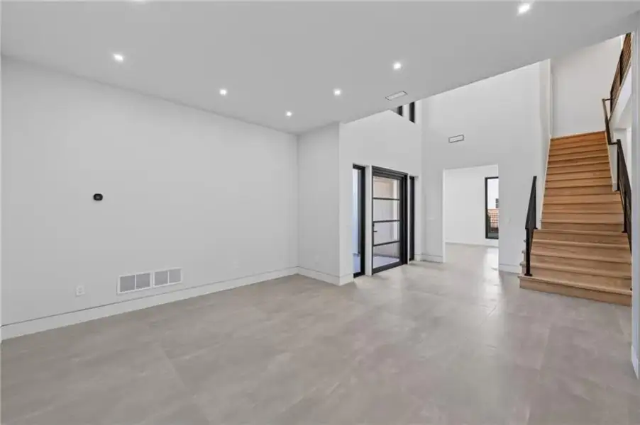 Spacious, unfurnished interior of a new home in , Smyrna (Image 87).
