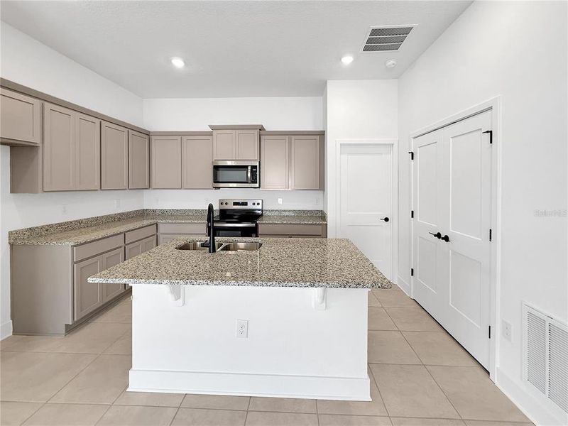 Furnished interior view inside a new home in Arbor Park, Leesburg (Image 5).