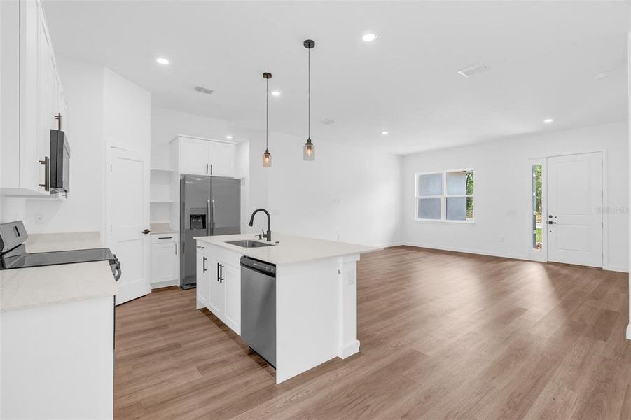 Furnished interior view inside a new home in , Dunnellon (Image 16).