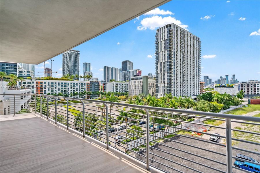 Condo located in Miami, FL showcasing its design and architecture (Image 31). Condo located in Miami, FL showcasing its design and architecture (Image 31).