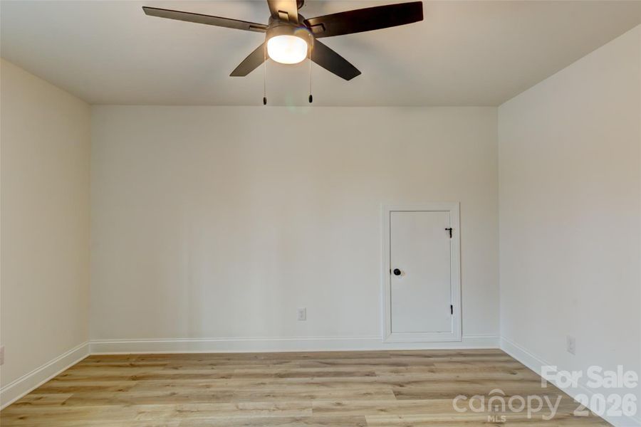 Spacious, unfurnished interior of a new home in , Bessemer City (Image 24).