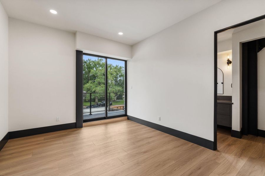 Spacious, unfurnished interior of a new home in , Houston (Image 20). Spacious, unfurnished interior of a new home in , Houston (Image 20).
