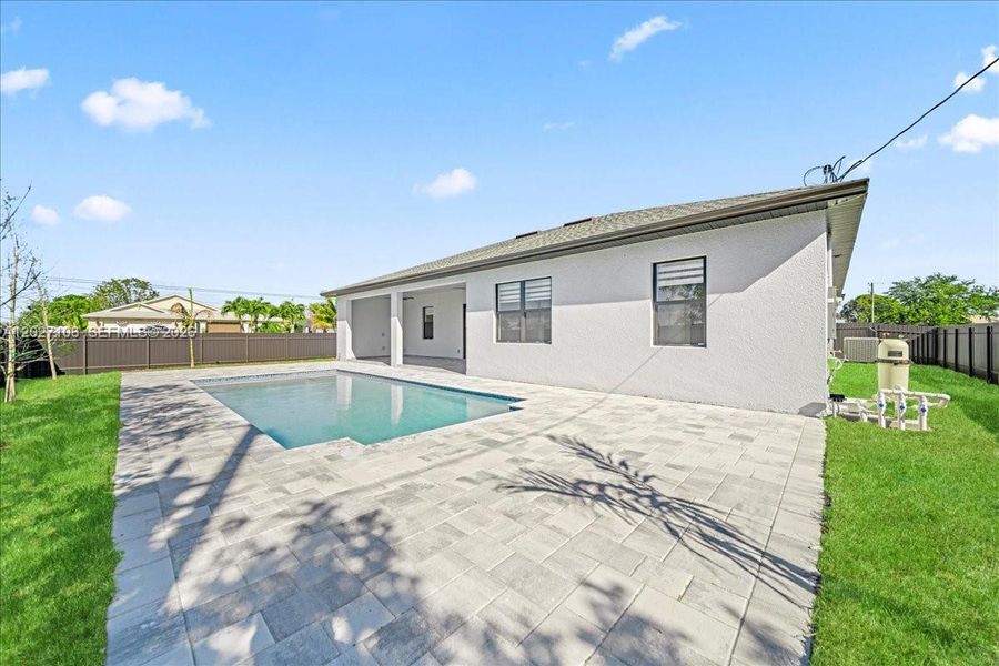 Exterior details and patio area of a home in , Cape Coral (Image 28). Exterior details and patio area of a home in , Cape Coral (Image 28).