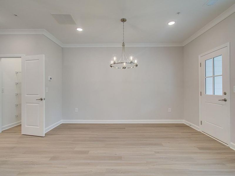 Spacious, unfurnished interior of a new home in Cherokee Township, Acworth (Image 19). Spacious, unfurnished interior of a new home in Cherokee Township, Acworth (Image 19).