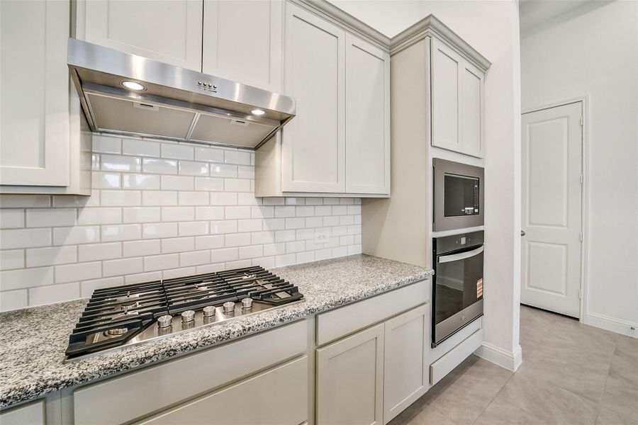 Furnished interior view inside a new home in Mavera, Conroe (Image 7).
