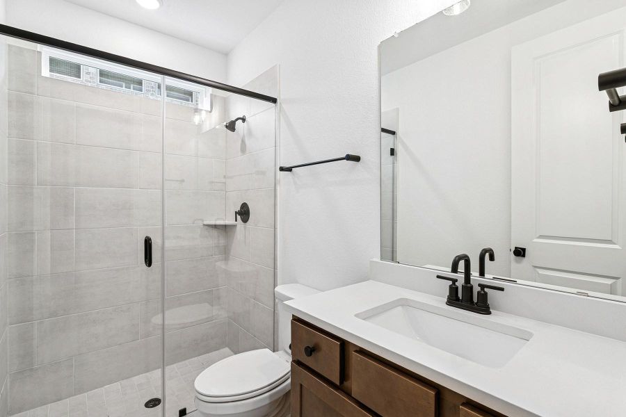 Furnished interior view inside a new home in Riceland 50’ Front Load Homesites, Mont Belvieu (Image 6). Furnished interior view inside a new home in Riceland 50’ Front Load Homesites, Mont Belvieu (Image 6).