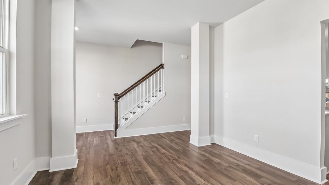 Spacious, unfurnished interior of a new home in Shell Pointe, Gilbert (Image 17).