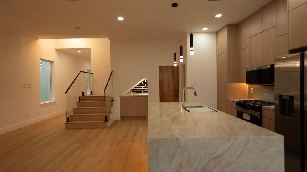 From the stove to the stairs — the floor plan works From the stove to the stairs — the floor plan works