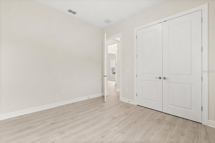Spacious, unfurnished interior of a new home in , St. Cloud (Image 27).